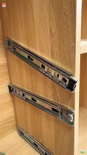 🛠️ The SakerPlus Digital Laser Angle Finder Protractor Tool is your ultimate companion for precise angle measurements! Whether you're a professional or a DIY enthusiast, this tool ensures accuracy every time. With its laser-guided technology and easy-to-read digital display, you'll never second-guess your measurements again. Perfect for woodworking, construction, and more! 🏗️📏 | Sakertown