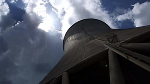 1.6K views · 92 reactions | What's the lifespan of a nuclear reactor 路‍♂️? Much longer than you might think. Ten years of data supports U.S. reactors can last up to 80 years, or longer... Learn more: https://bit.ly/2XunZe7 | U.S. Department of Energy Office of Nuclear Energy | Facebook