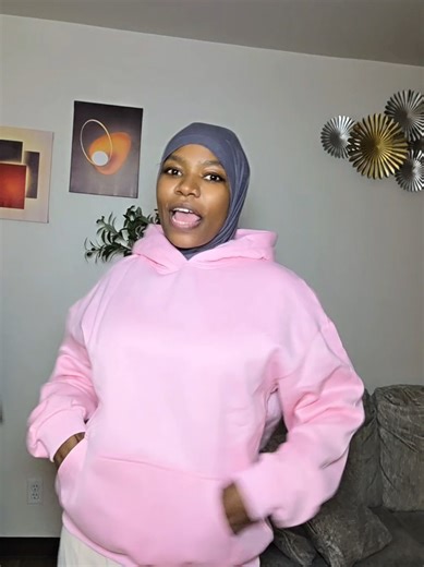 Oversized Hoodie Sweater: Spring Fashion Essential