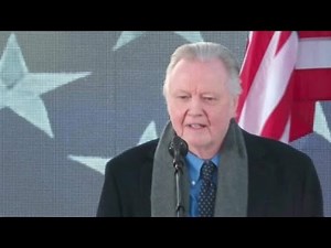 Voight on Trump: "God answered our prayers"