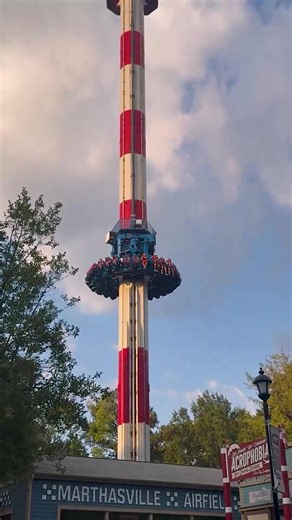 Guess who's rotating again? 🙌 Acrophobia is a free fall drop tower that's been bringing high-altitude attitude to #SixFlagsOverGeorgia since 2001. The attraction, manufactured by Intamin, offers beautiful views of the park from 200ft in the air. As riders ascend towards the sky, they rotate around the tower before tilting out at a stomach-dropping 15-degree angle. After a suspenseful pause at the top, they plunge back to earth at speeds up to 50 mph. Last year, Acrophobia received refreshed que