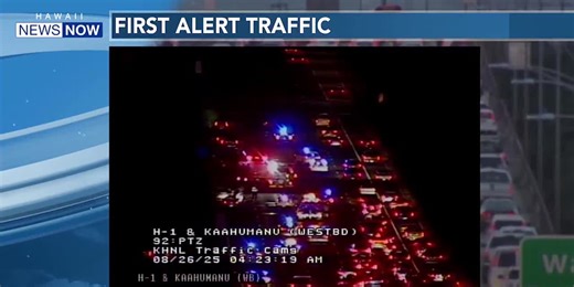 Multi-vehicle crash blocks 4 lanes on H-1 Freeway