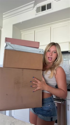 obsessed with everything xx @Summer Fridays @Glow Recipe @Briogeo @PINK PALM PUFF @Crocs #haul