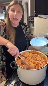 56K views · 724 reactions | Spaghetti night! #PlateDinnerWithMe #Pasta #DinnerIdeas #DishUpDinner #FamilyDinner | Caseyssfoodgarden05 | Facebook