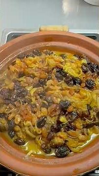 Chicken tagine with raisins