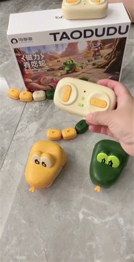 Remote Snake Game 😱 Control the Snake & Beat the Challenge! 🐍 #viral #toys #funny #trending