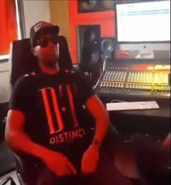 Le jour où ROHFF a proposé un feat à NEKFEU !