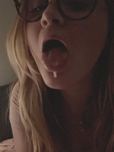 semi face reveal bc i look way too good bro #nsfwtwt #nsfw #drool #petplay