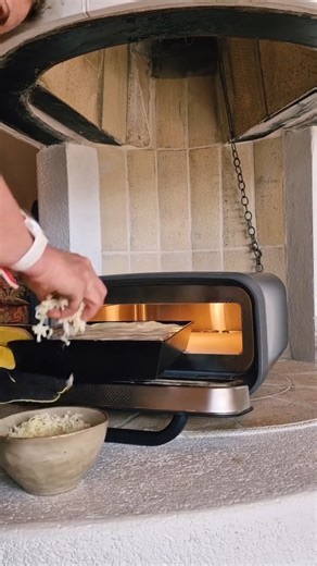 Turn any night into pizza night. Ooni Pizza Ovens bring pizzeria-level performance to your backyard or kitchen, letting you craft perfect, stone-baked pizzas in minutes. 🔥 High heat for crispy, golden crusts 🍅 Even cooking for melty, bubbling toppings ✨ Compact, stylish design for any space #OoniPizzaOven #PizzaAtHome #BackyardCooking #PizzaLovers | Kitchen Equipped