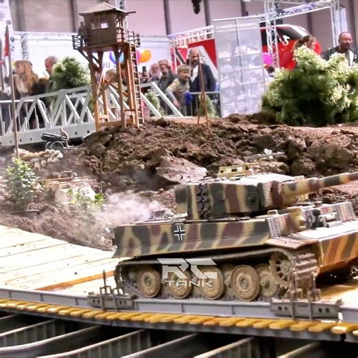 REALISTIC RC TANKS, RC MILITARY VEHICLES 43 #rctank #rctanks #henglong #rc #tank #battles #worldoftanks #panzer #scalemodel #rchobby #hobby #tanks #rclife #rcmodel #tankbattles #henglongtanks #fsttanks #worldoftanksblitz #rcpanzer #tamiyatank #club #motionrc #scale #army #tiger #militaryrctrucks #rctankmilitary #rctanktrailer #rcmilitaryvehicles #reels #fyp | Rc Tanks Videos