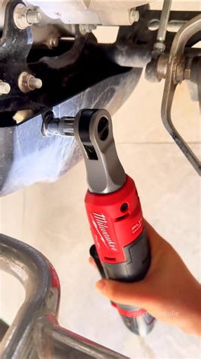 Special wrench for small space work, very practical and cost-effective#wrench #foryou #CozyCountdown #spotlightfinds #electriciantools #sparky #Electrician #Tool -7467944375855680810 | Abigail Davis