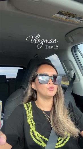 Karlee on Instagram: "VLOGMAS DAY 12 🌲"