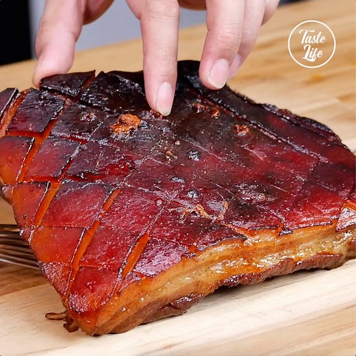 21M views · 52K reactions | Chef Bao is making crispy pork belly and potato dumplings as dinner. Yummy  Recipe: https://admin.tasteshow.com/product/pork-belly_5717.html | Taste Life | Facebook