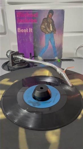 Michael Jackson - Beat it 1983 #vinyl #vinyloftoday #dj #vinyloftheday #flashback #80
