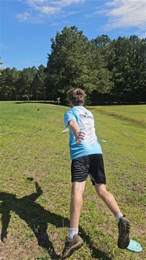 Always trying to make it with a long putt! #discgolf #sports #basket