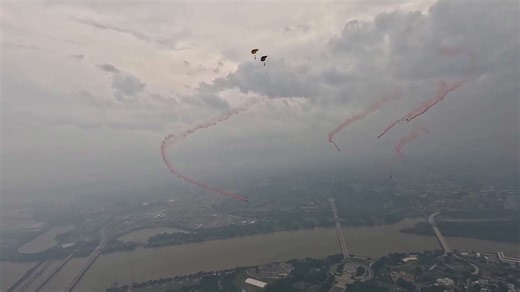 Army Parachute Team Soars Over D.C. for 250th Birthday
