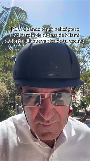 Ignacio Isusi LOS LEOS AL ESPETO on Instagram: "POV: Cuando tener helicóptero en el jardín de tu casa de Miami, molesta a la nueva rica de tu vecina. Leonardo opina #humor #miami #champange #glamour #cocos"