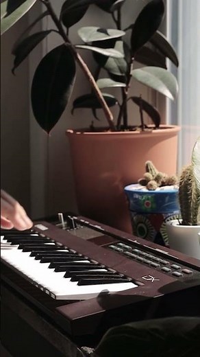 Yamaha Reface DX Synthesizer