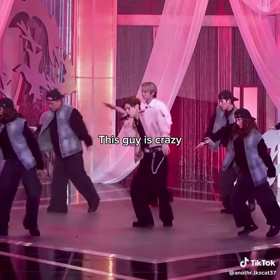 didn't they say that he wouldn't attend #pourtoii #fyp #skz #seungmin @Stray Kids