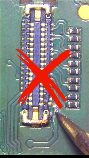 Display Light Repair: Connector Jumper Trick 📲💯✅ #mobilerepair #shortsfeed #microsoldering