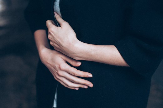 6 bruits bizarres du corps : quelles causes ? Comment les calmer ?