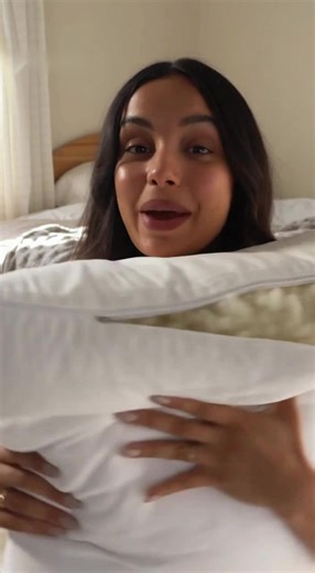 Your sleep problems aren't about stress. They're about your pillow. 🛌 Do you wake up with neck pain? 😴 Toss and turn all night? 🧊 Feel hot and sweaty when you're trying to rest? 😠 Fluff your pillow 10 times before it feels “right”? 📉 Still feel tired even after 8 hours? You're not alone—and you're not stuck like this, either. Most people use the wrong pillow** for how they sleep. Wrong height. Wrong fill. Wrong fabric. And it messes with everything: - Sleep quality - Mood - Focus - Even imm