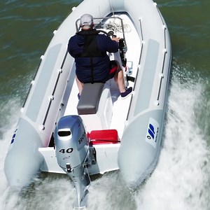 Honda's lightweight BF40 3-cylinder outboard delivers exceptional power-to-weight ratio, great acceleration, torque and leading fuel-efficiency. All backed by Honda's legendary reliability and 7 year domestic warranty* | Honda Marine New Zealand