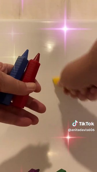Review of Bath Crayons for Kids' Bathtime Fun