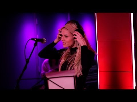London Grammar - Pure Shores in the Live Lounge