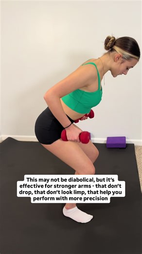 So when your dance teacher says not to drop your arms in the pirouette engage your back muscles in your port de bras - this is the exercise you need! Save this one for later and let me know if you want to train together! Comment CLASS to join the next turn technique class TRAIN for 1:1 training sessions DANCE for a 12 week training plan @🎋enzie working hard!! #crosstrainingfordancers #dancetraining #dancetechnique Turns in second turn technique pirouette à la seconde turns dance teacher dance t