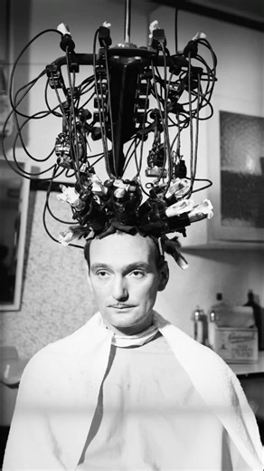 Early Permanent Wave Machine, USA, 1935 | Colorized Archival Footage