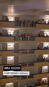 Cam așa sună imnul SUA cântat din balcoane. | Daniel Tecu