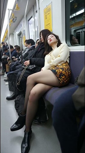 Stylish Women in the Subway Ep. 22