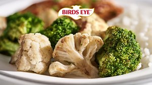 Birds Eye Steamfresh Broccoli, Carrots, Sugar Snap Peas, Water Chestnuts, Frozen Vegetables, 10.8 oz