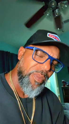 2K views · 193 reactions | Break Your Comfort Zone: Why Being ‘Too Cool’ Limits Your Success We discuss the importance of taking risks, seeking mentorship, and not being afraid to approach successful people. Kevin shares a personal story about meeting Jeff Bezos and emphasize the need to surround yourself with motivated, financially driven individuals who can help you grow. If you can relate to this then hit me up! | mr.holistic | Facebook