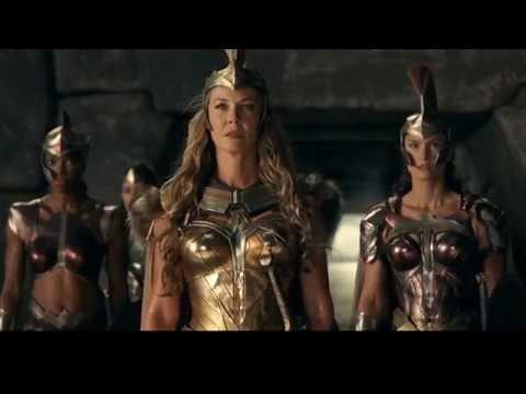 Amazonas vs Steppenwolf | La Liga de la Justicia | Full Hd Latino 2018