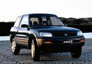 トヨタ RAV4 (初代 1994-2000)：大ヒットした都市型コンパクトSUV [SXA]