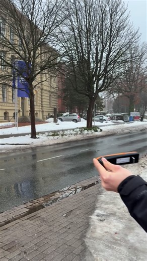 hs21 on Instagram: "Wirf einen Blick hinter die Fassade - bei unserem Tag der offenen Tür am Samstag, 24. Januar. Jetzt anmelden: Link in Bio oder hs21.de/offenetuer Beim Tag der offenen Tür erwarten dich nicht nur spannende Experimente und Aktionen zum Mitmachen - wie die Wärmebildkamera - du kannst auch alle dualen Studiengänge in Vorträgen mit unseren Profs näher kennenlernen, mit Studierenden und Alumni sprechen oder über 20 Praxispartner treffen - und vieles mehr! Wir freuen uns auf dich! #