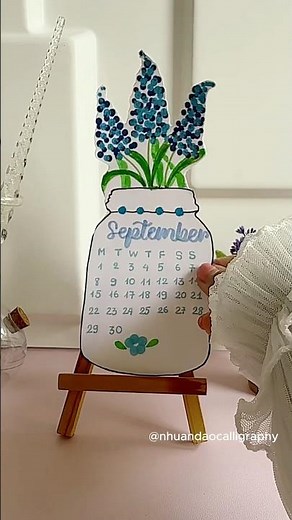 Turn Paper into a September Calendar | Easy Craft