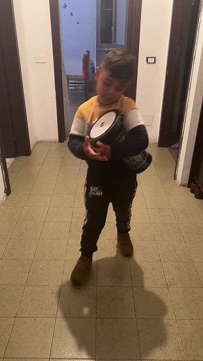 Exploring the Handpan: Captivating Sounds from Home