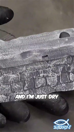 Transforming a 3D print into a masterpiece: Watch the painting process!