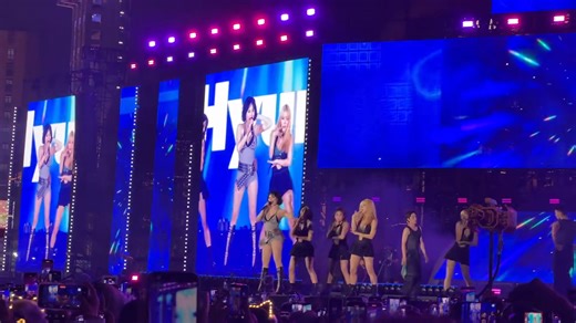 KIM HYUNA on Reels | Facebook