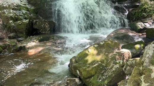 Hikers emphasize safety rules after deadly accident at Crabtree Falls