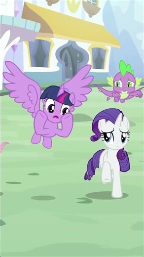 Quick! To the Castle! 🏰💥 #MyLittlePony #MLP #Shorts