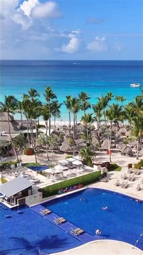Heaven on earth exists and it is in the Dominican Republic 🌴✨ #CataloniaBayahibe