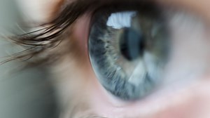 Ce este degenerescența maculară și cum se tratează