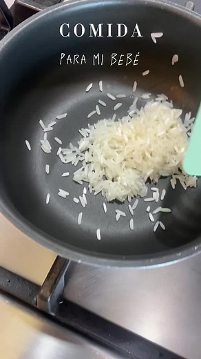 Voy a subir más recetas por aquí 🫶🏻🥦🥕 #alimentacioncomplementaria #bebe #receta #comida #arroz