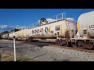 CSX #779 leads a mixed manifest SB at Folkston, GA on 11/18/2025