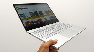 Summary of how to use Xiaomi's first notebook PC 'Mi Notebook Air' with a weight of about 1 kg and an ultra-thin body even though it is cheap