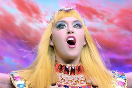 Katy Perry - Dark Horse ft. Juicy J (video+lyrics)